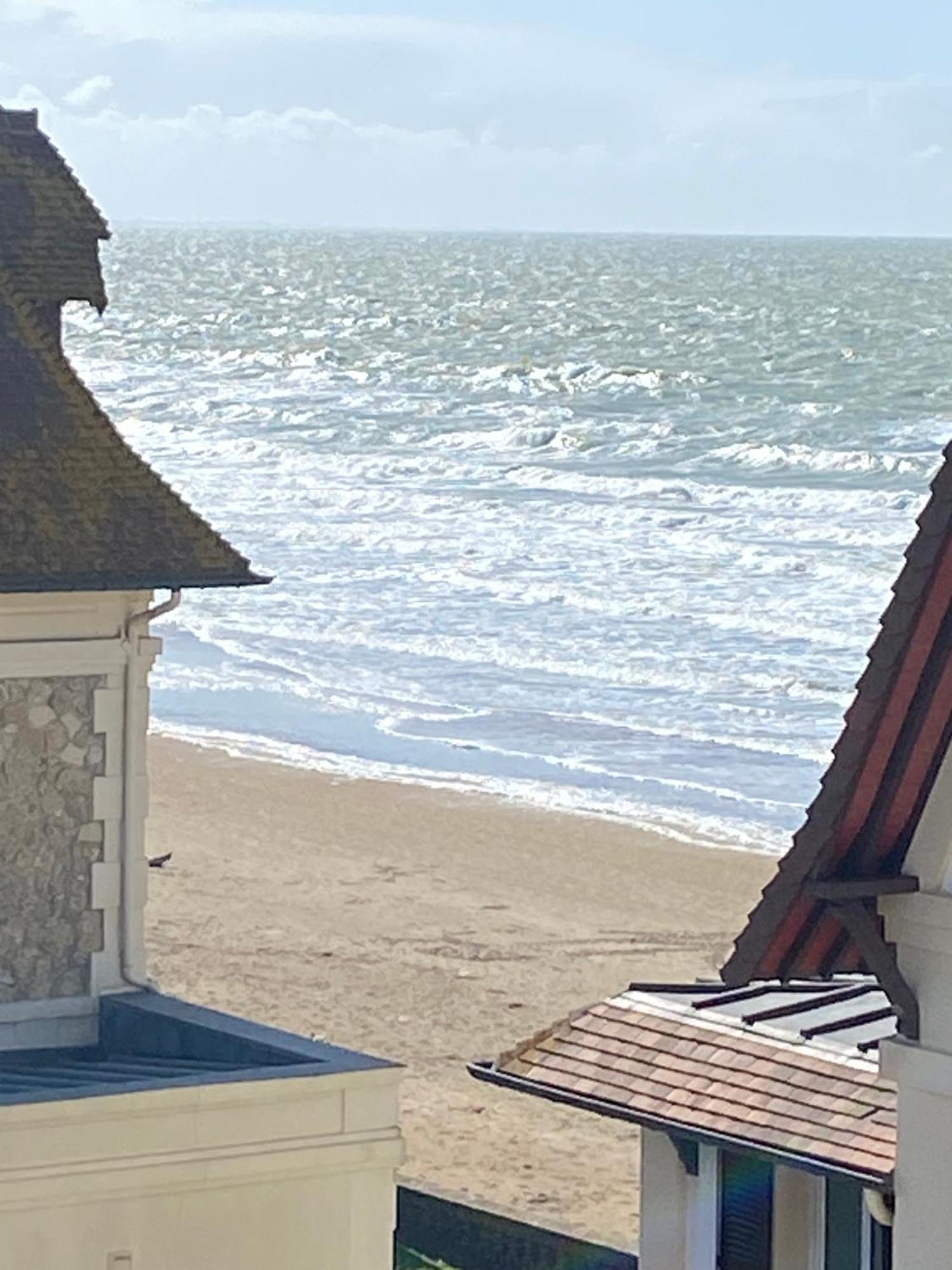 Beau Studio Au Bord De La Mer Blonville-sur-Mer Esterno foto